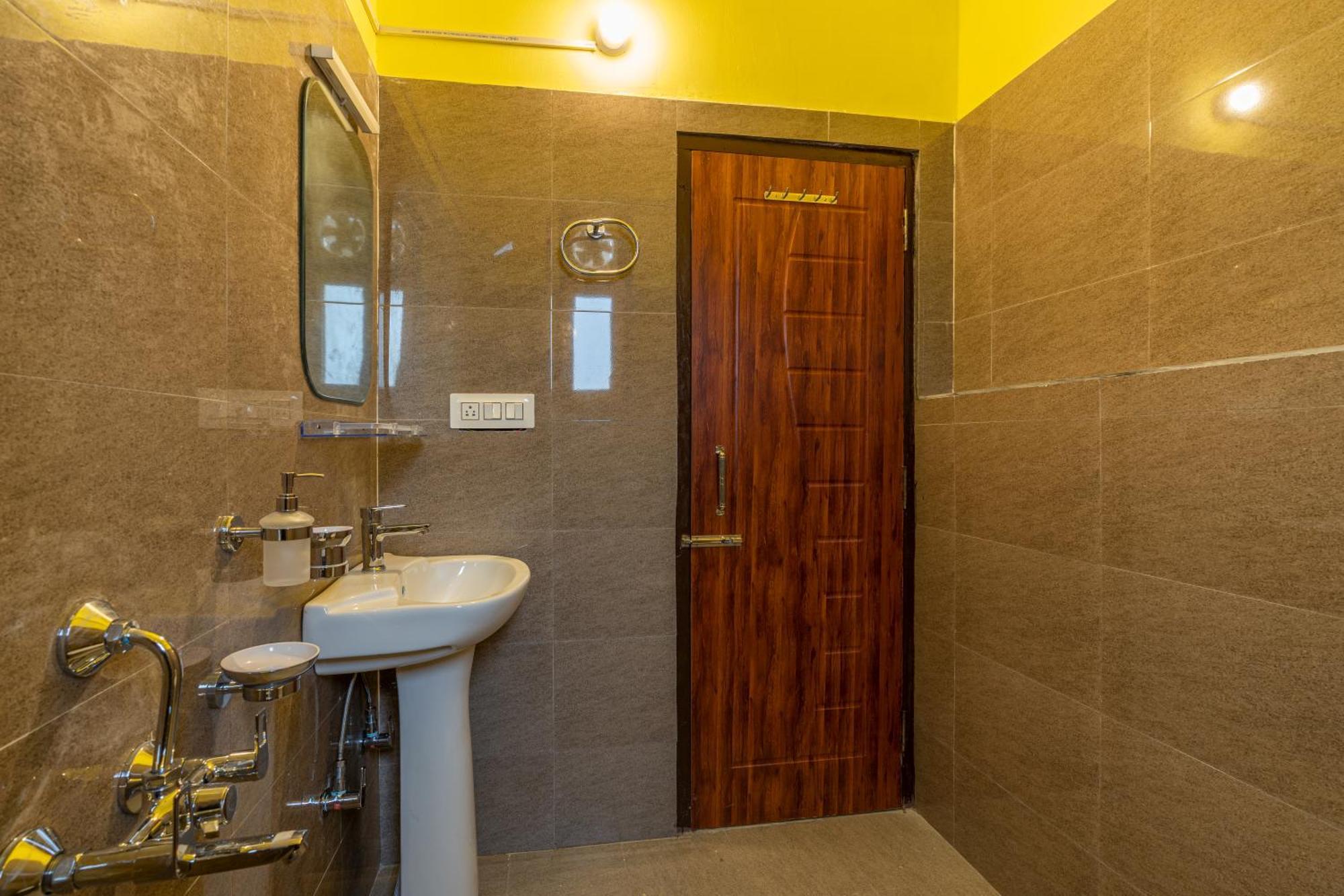 The Hosteller Tirthan Valley Gushaini Habitación foto